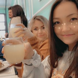 Meet your Posher, Emily